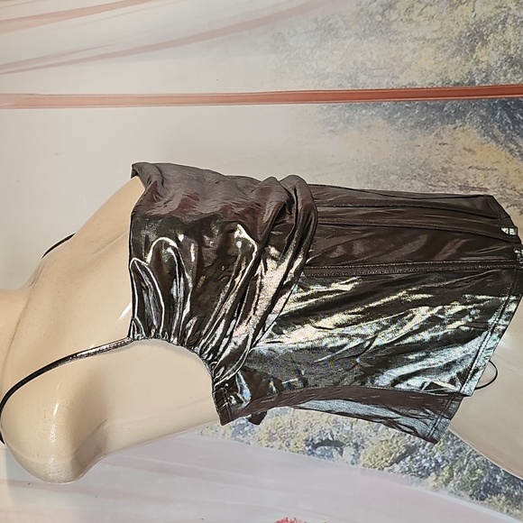 Sincerely Jules Metallic Silver Cowl Neck Top Size Large - Picture 7 of 8